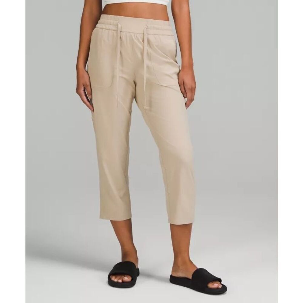 lululemon athletica Beige Cropped Pants